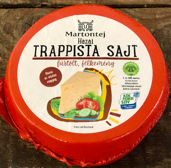 BÜkkfán füstölt félkemény trappista sajt - kb. 1,1-1,2